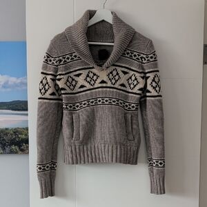 Cozy Vintage TNA 100% Wool Aritzia Women's Sweater Size Small